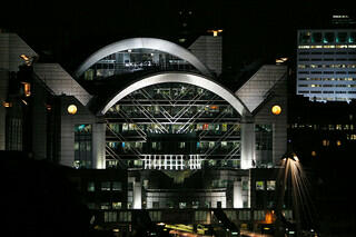 PwC's London offices.  Source: Dave Thomas D‎